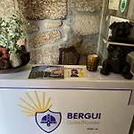 ホテル Bergui - Em Desde 2017 *