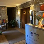 Отель Bergui - Em Desde 2017 Гимарайнш