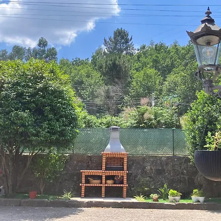 Bergui - Em Desde 2017 Отель *