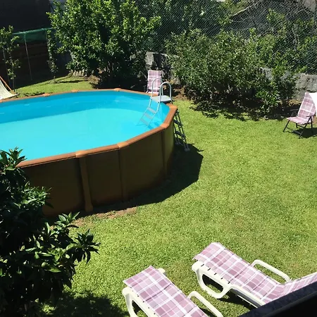 Bergui - Em Desde 2017 Отель Гимарайнш