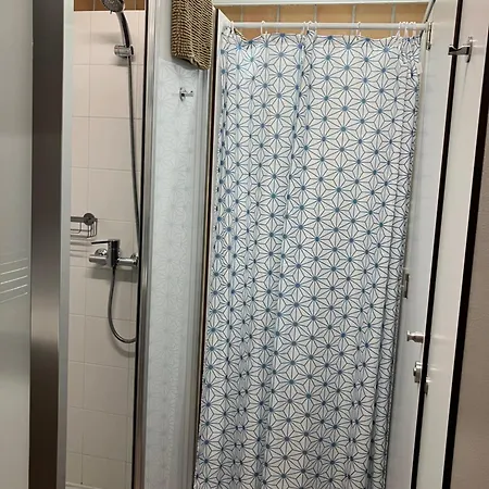 Отель Bergui - Em Desde 2017 Гимарайнш