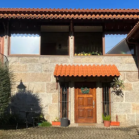 ホテル Bergui - Em Desde 2017 ギマランイス