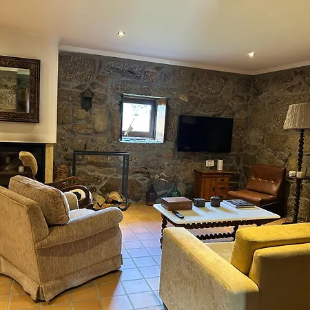 Bergui - Em Desde 2017 Hotell Guimarães