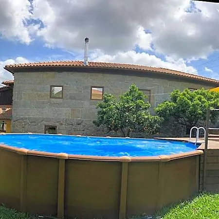 Bergui - Em Desde 2017 Отель Гимарайнш