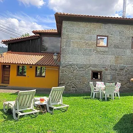 Bergui - Em Desde 2017 Отель